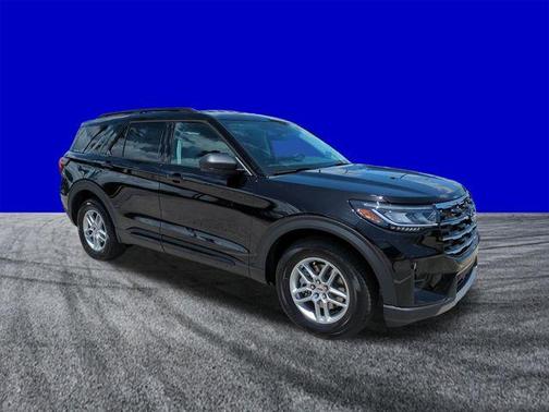 Agate Black Metallic 2026 Ford Explorer Active