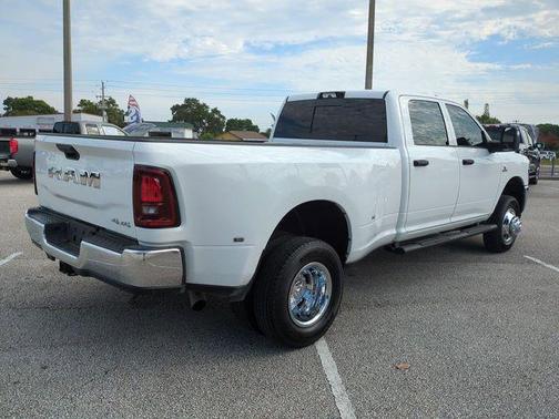 Bright White Clearcoat 2026 RAM 3500 Tradesman