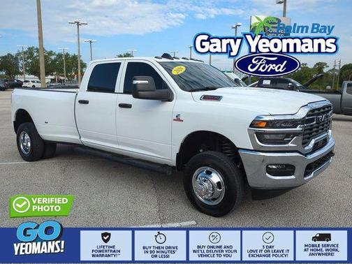 Bright White Clearcoat 2026 RAM 3500 Tradesman