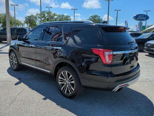 Shadow Black 2017 Ford Explorer Platinum