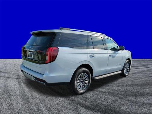Space Silver 2026 Ford Expedition Platinum