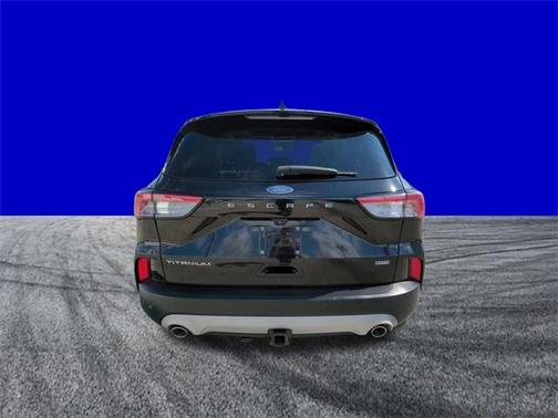2022 Ford Escape PHEV Titanium