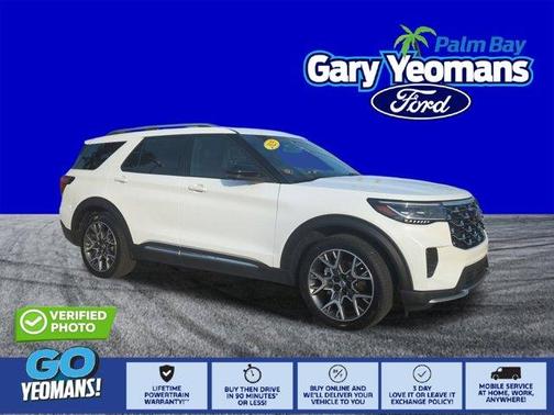 Star White 2025 Ford Explorer Platinum