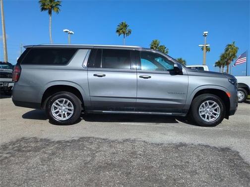 2021 Chevrolet Suburban LT