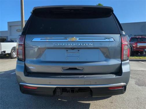 2021 Chevrolet Suburban LT