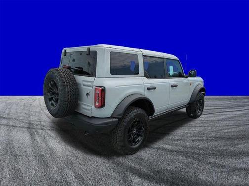 Avalanche Gray 2026 Ford Bronco Badlands