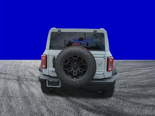 Avalanche Gray 2026 Ford Bronco Badlands