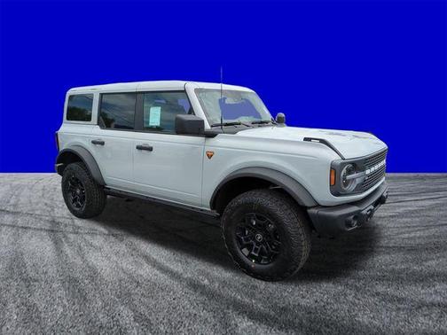 Avalanche Gray 2026 Ford Bronco Badlands