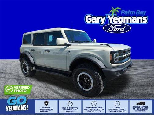 Desert Sand 2026 Ford Bronco Outer Banks