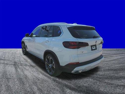 Alpine White 2024 BMW X5 sDrive40i