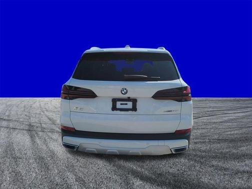 Alpine White 2024 BMW X5 sDrive40i