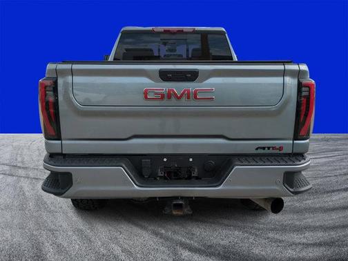 2024 GMC Sierra 2500 AT4