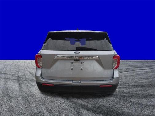 Iconic Silver Metallic 2023 Ford Explorer Base