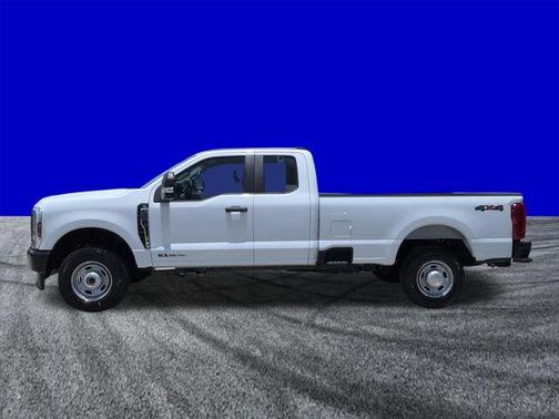 Oxford White 2026 Ford F-350 XL