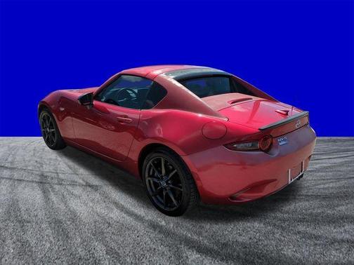 Soul Red Metallic 2017 Mazda MX-5 Miata Club