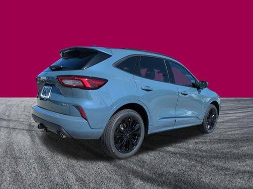 2026 Ford Escape ST-Line Elite