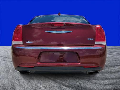 2018 Chrysler 300 Limited