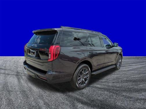 Dark Matter Gray Metallic 2026 Ford Expedition Platinum