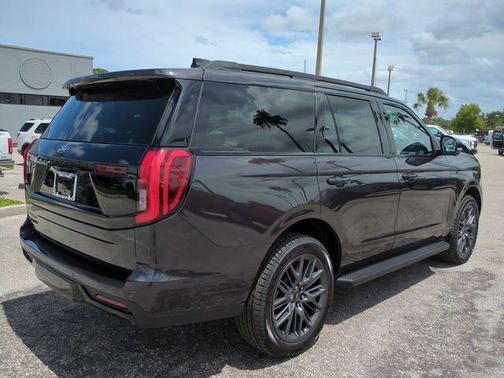 Dark Matter Gray Metallic 2026 Ford Expedition Platinum
