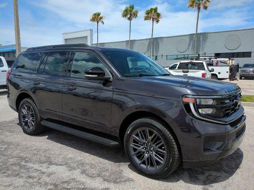 Dark Matter Gray Metallic 2026 Ford Expedition Platinum