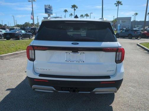 Star White 2026 Ford Explorer Platinum