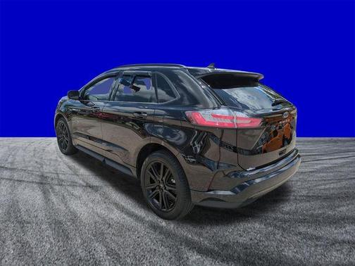 Agate Black Metallic 2023 Ford Edge ST Line