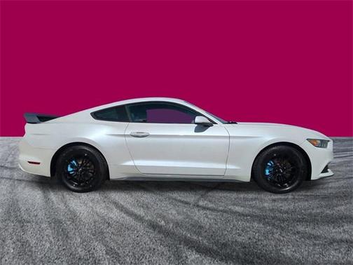 2017 Ford Mustang V6