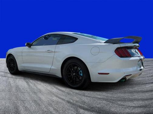 2017 Ford Mustang V6