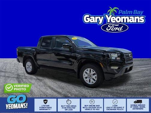 Black 2023 Nissan Frontier SV