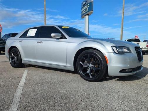 2021 Chrysler 300 S