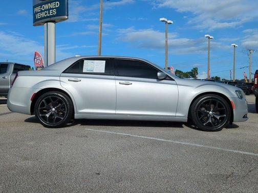 2021 Chrysler 300 S