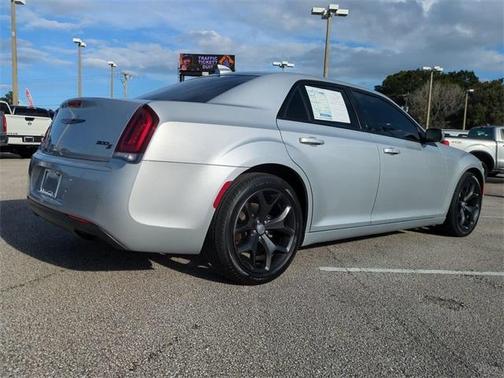 2021 Chrysler 300 S