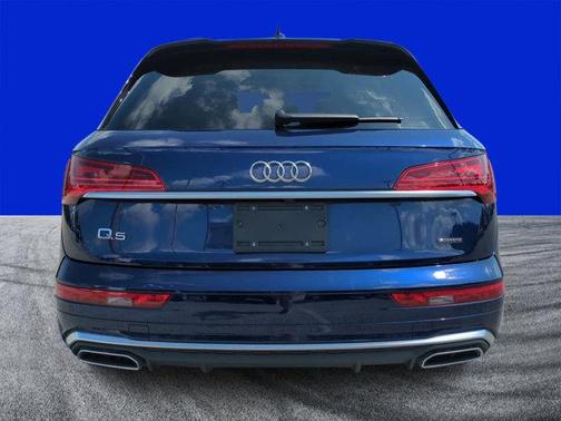 2023 Audi Q5 45 S line quattro Premium
