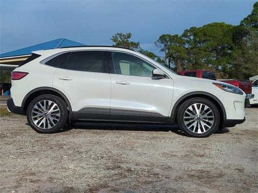 2021 Ford Escape Titanium Hybrid