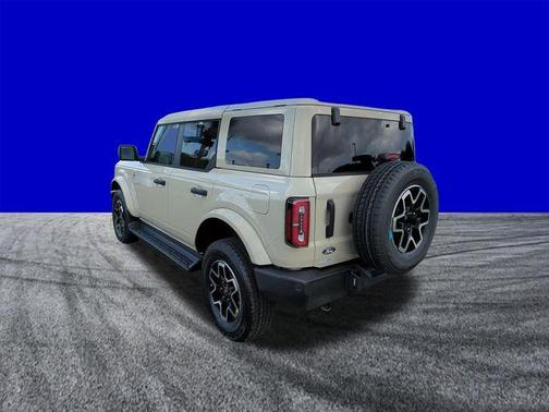 Beige 2026 Ford Bronco Outer Banks