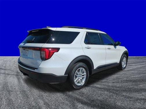 Star White 2026 Ford Explorer Active