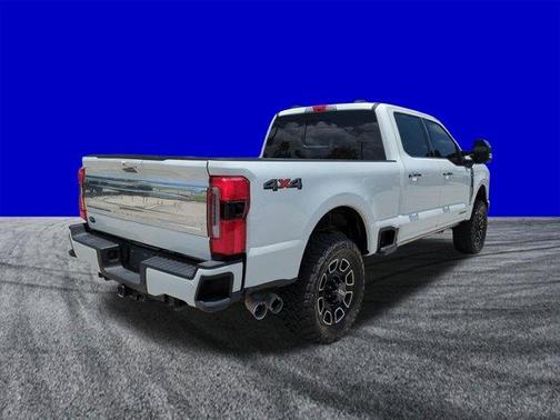 White Metallic 2024 Ford F-250 Platinum