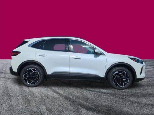 2026 Ford Escape Platinum