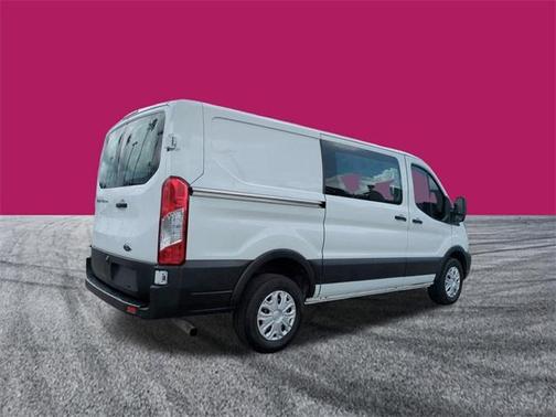 2022 Ford Transit-250 Base