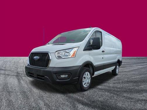 2022 Ford Transit-250 Base