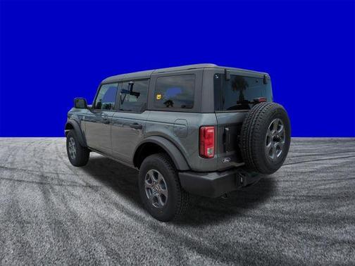 Carbonized Gray Metallic 2026 Ford Bronco Big Bend