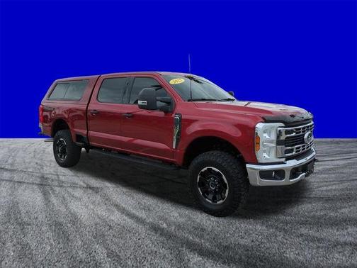 Ruby Red Metallic Tinted Clearcoat 2025 Ford F-250 XLT