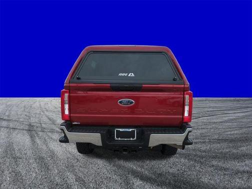 Ruby Red Metallic Tinted Clearcoat 2025 Ford F-250 XLT