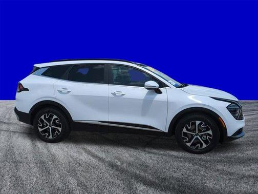Glacial White Pearl 2025 Kia Sportage EX