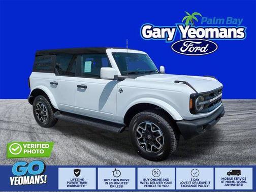 Oxford White 2026 Ford Bronco Outer Banks
