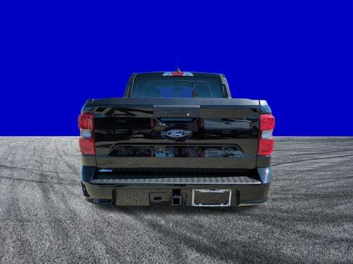 Shadow Black 2026 Ford Maverick Lobo Standard