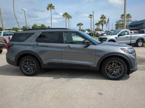 Carbonized Gray 2026 Ford Explorer ST