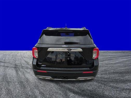 Agate Black Metallic 2023 Ford Explorer XLT