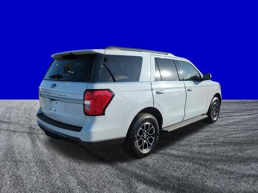 Oxford White 2022 Ford Expedition XLT