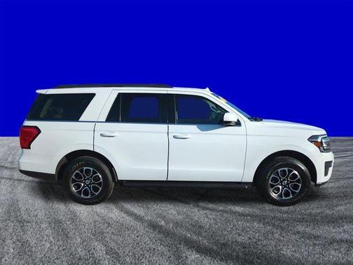 Oxford White 2022 Ford Expedition XLT